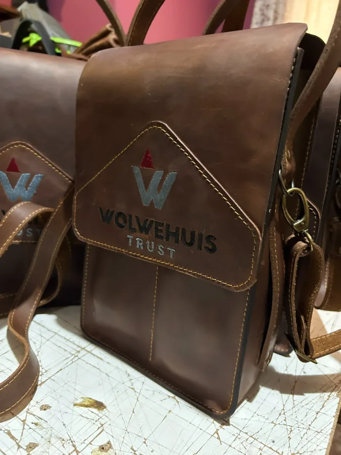 Embroidering on Leather – photo 1