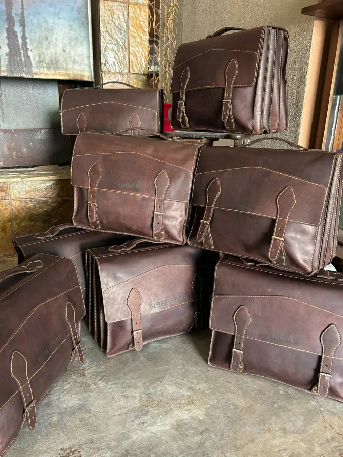 Leather Schoolbags - Boland Landbou – photo 17