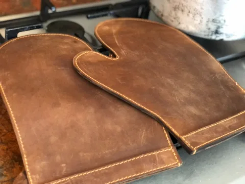 Leather Mittens – view 2