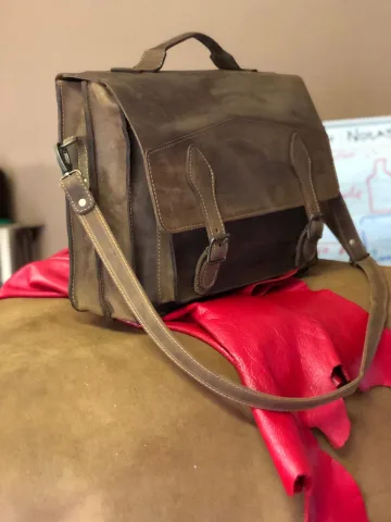 Oldfangled Leather Briefcase (one divider) – view 5