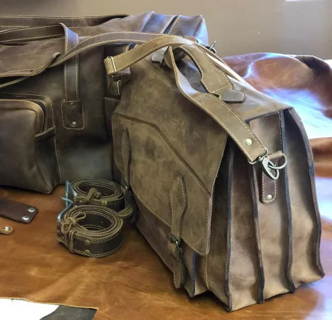 Oldfangled Leather Briefcase (two dividers) – view 1