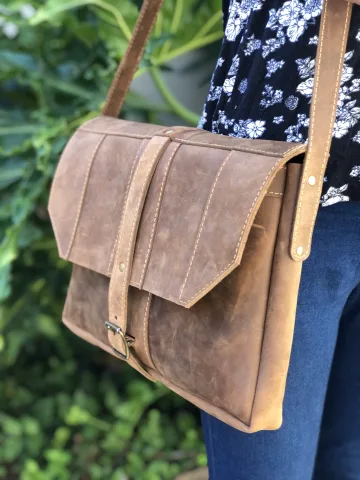 Oldfangled Messenger Bag – view 8