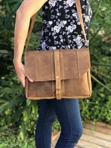 Oldfangled Messenger Bag – view 7