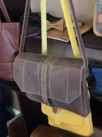Oldfangled Messenger Bag – view 13