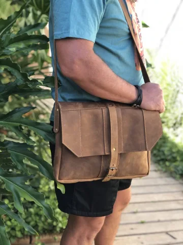 Oldfangled Messenger Bag – view 9