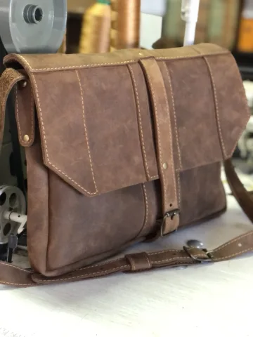Oldfangled Messenger Bag – view 2