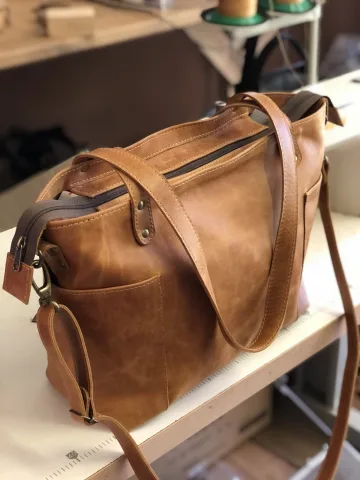 Oldfangled Versatile Tote – view 4